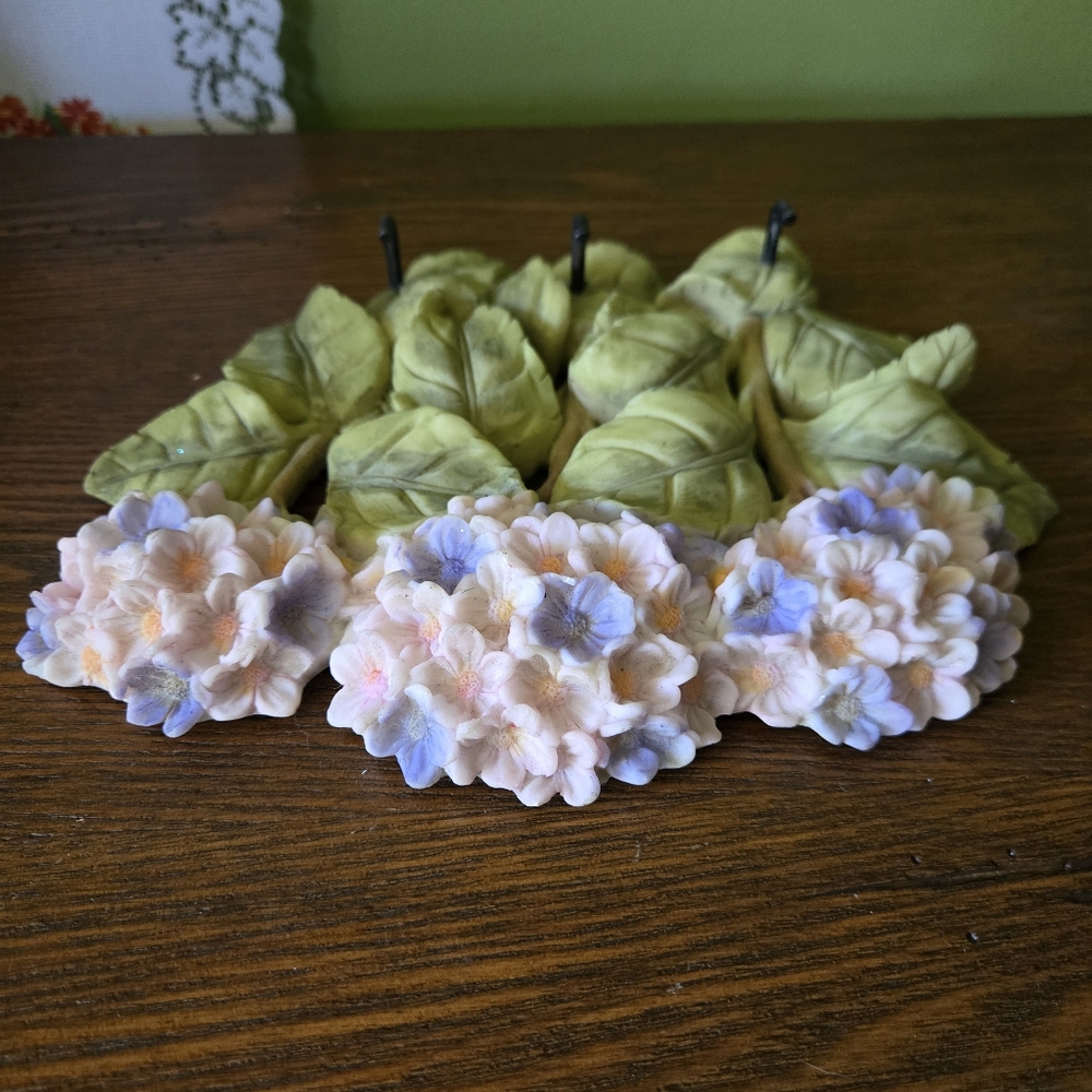 Hydrangea 3-Hook Wall Decor - Picture 4 of 5